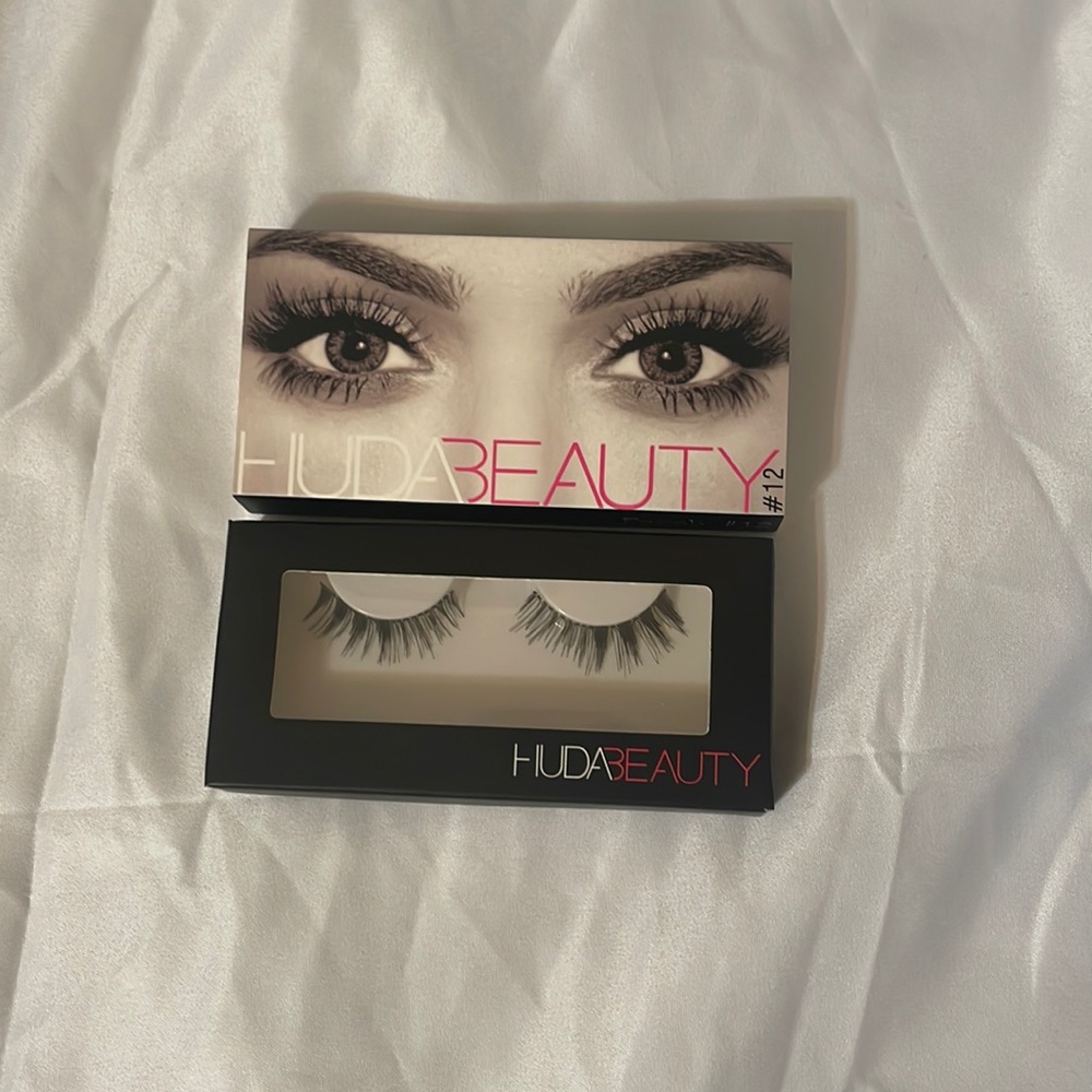HUDA BEAUTY EYELASH FARAH # 12
